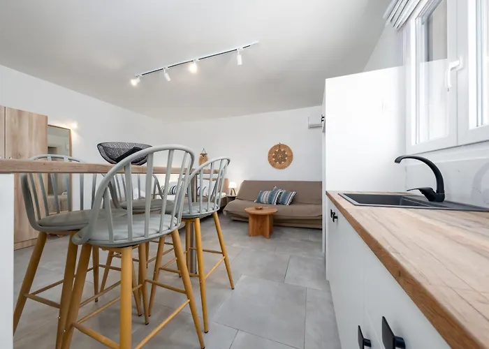 Blue View #2 Luxury Sea View Mini Shared Pool 公寓 *