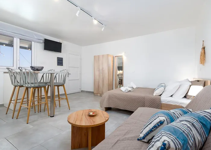 Blue View #2 Luxury Sea View Mini Shared Pool *